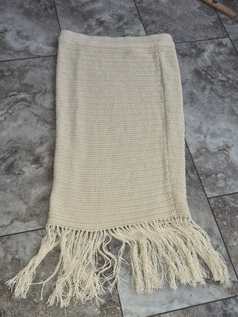 H & M NWT CREAM KNIT CROCHET COTTON BLEND FRINGE BOTTOM STRECH PENCIL SKIRT - Picture 2 of 7